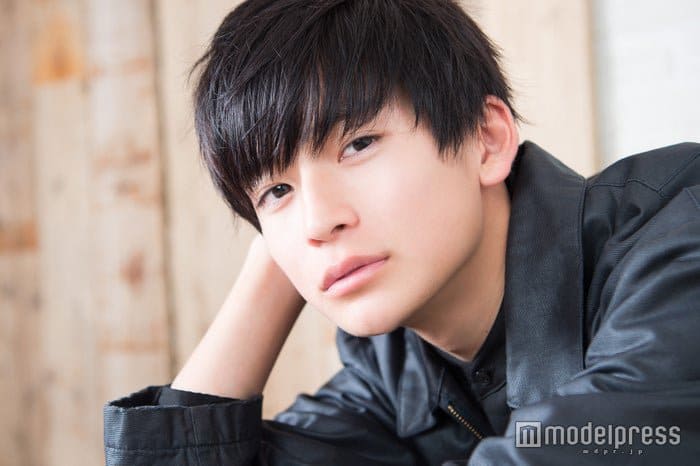 仮面ライダーゼロワン役の高橋文哉