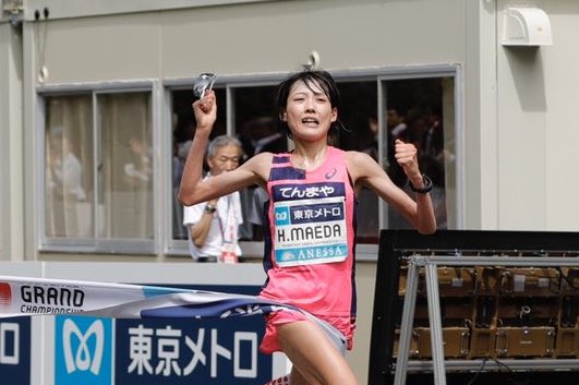 前田穂南のサングラス
