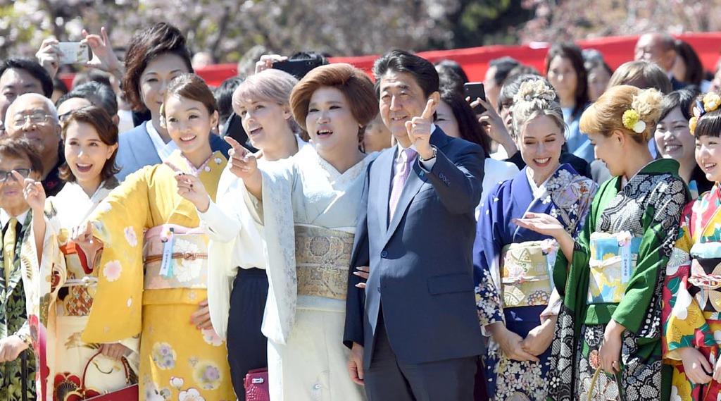 桜を見る会に参加した芸能人
