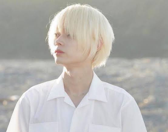 金髪の菅田将暉