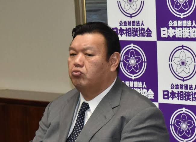 春日野親方