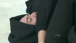おっぱい触るテラハ社長